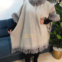 شال شتوي نسائي صوف اطراف فرو