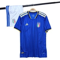 طقم ايطاليا الاساسي 2026