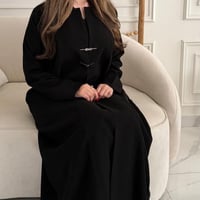 عبايه F90 قماش كريب كوبا 1 اسود ساده أزرار إماميه...