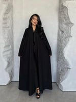 عبايه F12 القماش جوخ اسود مع هدب خفيف اسود القصه ن...