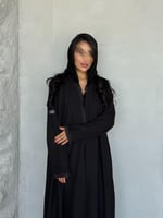 عبايه F12 القماش جوخ اسود مع هدب خفيف اسود القصه ن...