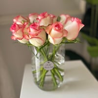 فازة ورد أنيقه