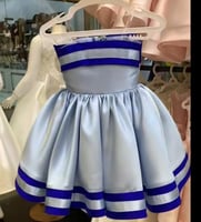 فستان ناعم وانيق بدرجت السماوي والكحلي