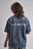 INFINITE Oversize T-shirt