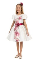 فستان مورد مع اكسسوار الشعر