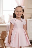 فستان مواليد بكشكشه تل بجانب واحد مع ربطة شعر