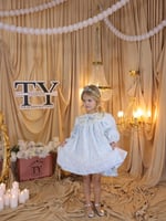 فستان مواليد ازرق فاتح بتفاصيل انيقه