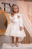 فستان فخم ب اكمام مزينة