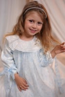 فستان مواليد ناعم وراقي