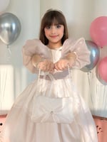 فستان الفيونكات اورقنزا لون مميز + طوق وشنطه