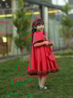 فستان راقي مع طوق وشنطه متوفر لونين