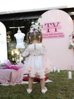 فستان راقي مع طوق وشنطه