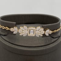 طقم ذهب عيار 18 الوزن 58.6 جرام