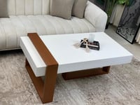 طاولة قهوة مستطيلة بلون أبيض وقاعدة خشبية – تصميم...
