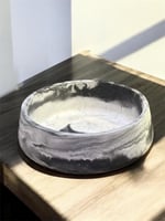 قالب دائري بتصميم رخامي (فارغ)