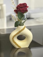 مزهرية عصرية بتصميم الاحجار