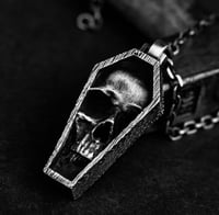 قلادة | Skeleton Rest