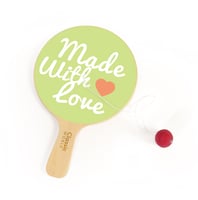 مضرب الكرة الخشبي