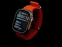 ساعة ذكية مربعة مع حزامين اسود و برتقالي