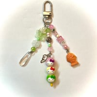 Dango gotochi hello kitty