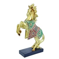 تمثال حصان