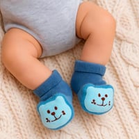 جوارب أطفال رضّع بشكل دب ناعم