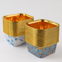 قوالب ورقية مربعة مزخرفة ببطانة ذهبية 20 قالب