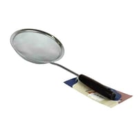 مصفاة زيت استيل بمقبض خشبي