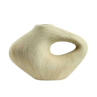 مزهرية ديكور سيراميكية بتصميم عضوي منحني