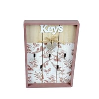 لوحة مفاتيح خشبية بتصميم زخرفي