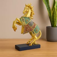 تمثال حصان