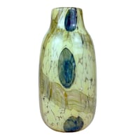 مزهرية عصرية بتصميم رخامي أنيق - لمسة فنية لديكور...