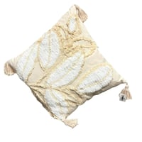 وسادة- خداديات مطرزة بنقشة اوراق طبيعية