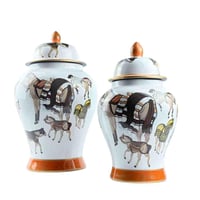 طقم جرتين خزف بنقشة خيول