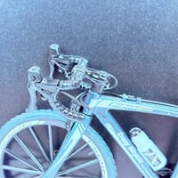 لوحة جدارية بتصميم دراجة ثلاثي الأبعاد