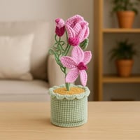 زهرة كروشيه في أصيص يدوي