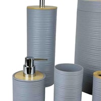 طقم إكسسوارات حمام رمادي بخامة مضلعة وغطاء خشبي