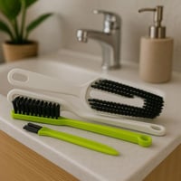 مجموعة فرش مع ادوات تنظيف