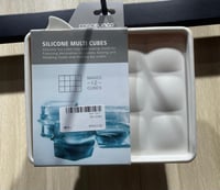 قوالب ثلج بغطاء محكم