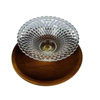 وعاء تقديم أنيق مكون من طبق خشبي وقاعدة زجاجية فاخ...