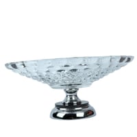 طبق تقديم زجاجي مرتفع بقاعدة فضية