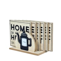 طقم كوستر هدايا "القهوة والأصحاب" – بيج