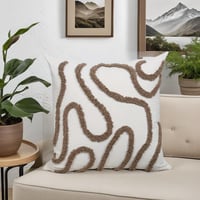 وسادة بخطوط مينيمالية أنيقة