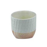 أصيص سيراميك بنقشة خشبية وألوان طبيعية