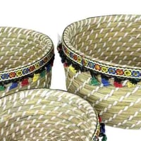 سلال مائدة مزينة بشرائط مطرزة – طقم 3 قطع