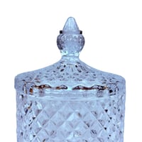 سكرية زجاجية فاخرة بنقشة ماسية