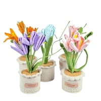 زهور حياكة يدوية