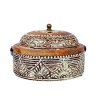 مبخرة تراثية مزخرفة