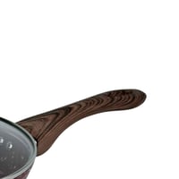 مقلاة جرانيت بغطاء زجاجي ومقبض خشبي- 26سم