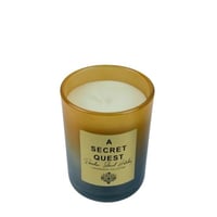 شموع "A Secret Quest" المعطرة